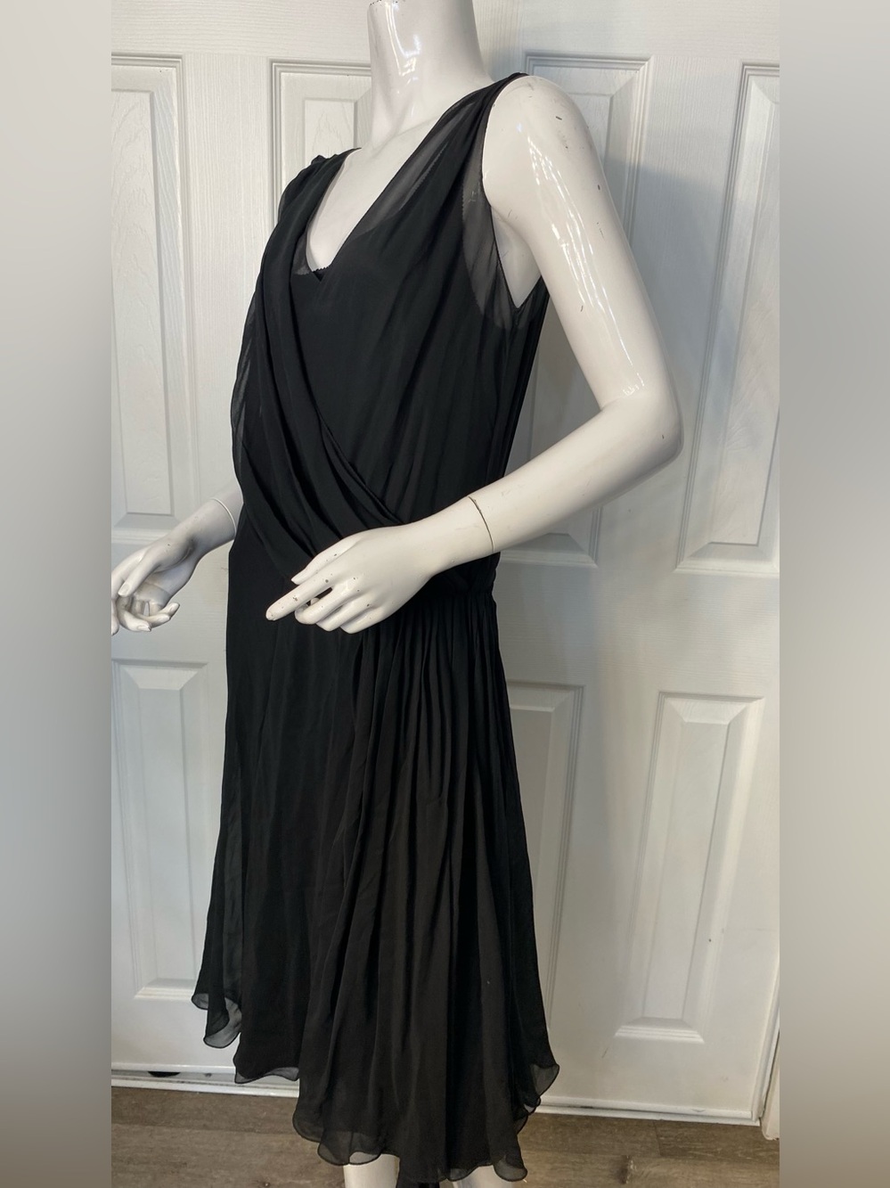 💯Silk Max Studio Black Layered Draped Midi Dress - Picture 2 of 11